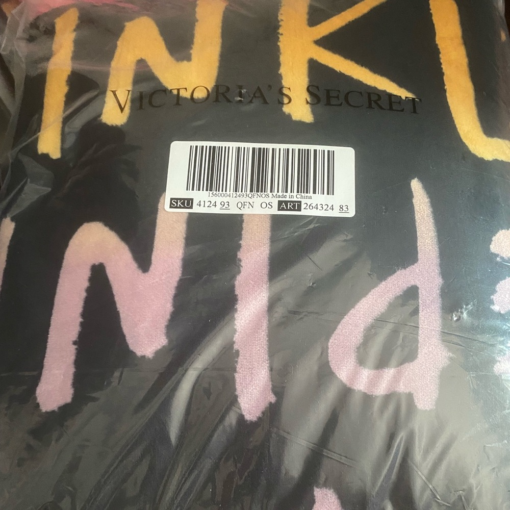 PINK bold print Sherpa blanket